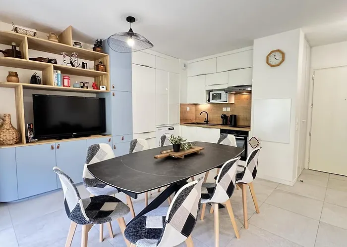 Bel 85m2 Pour 8p Parking Et Balcon شقة