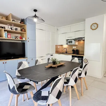 Bel 85m2 Pour 8p Parking Et Balcon Apartman