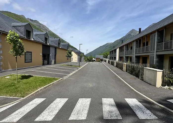 Bel 85m2 Pour 8p Parking Et Balcon Lägenhet